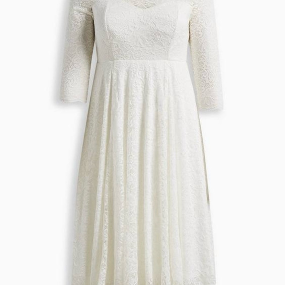 Torrid White Lace Wedding Dress - Picture 5 of 16